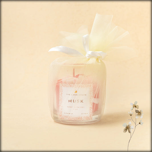 the divine grace musk pure soy wax candle