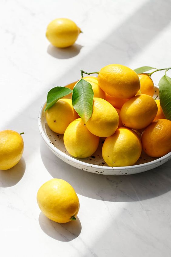 lemon-help-bring-down-fever-helps-relieve-throat-infections-bronchitis-asthma-and-flu-and-is-helpful-with-constipation-in-aura-store-puducherry