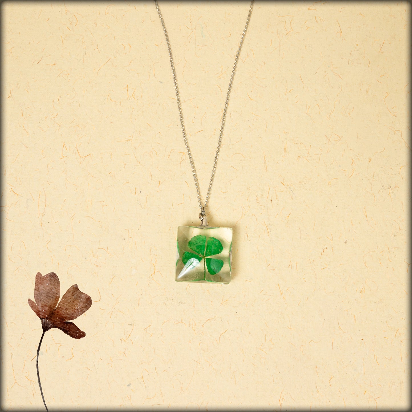 aura handcrafted clover leaf preserved flower jewellery necklace