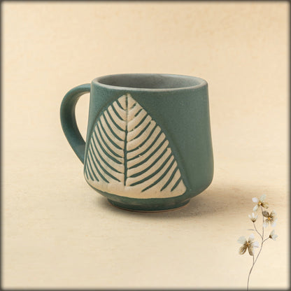 aura green half leaf patterned cup
