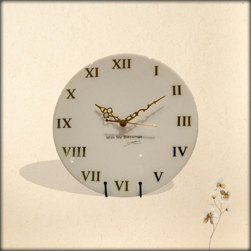 Resin Clock Plain White