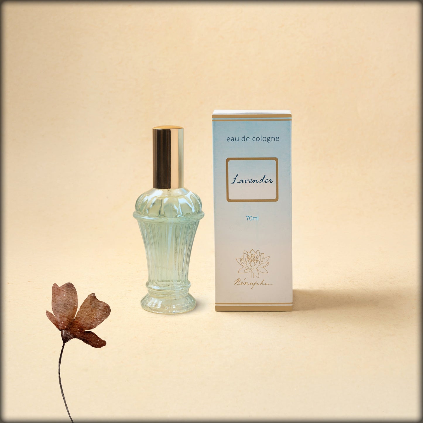 aura eau de cologne lavender