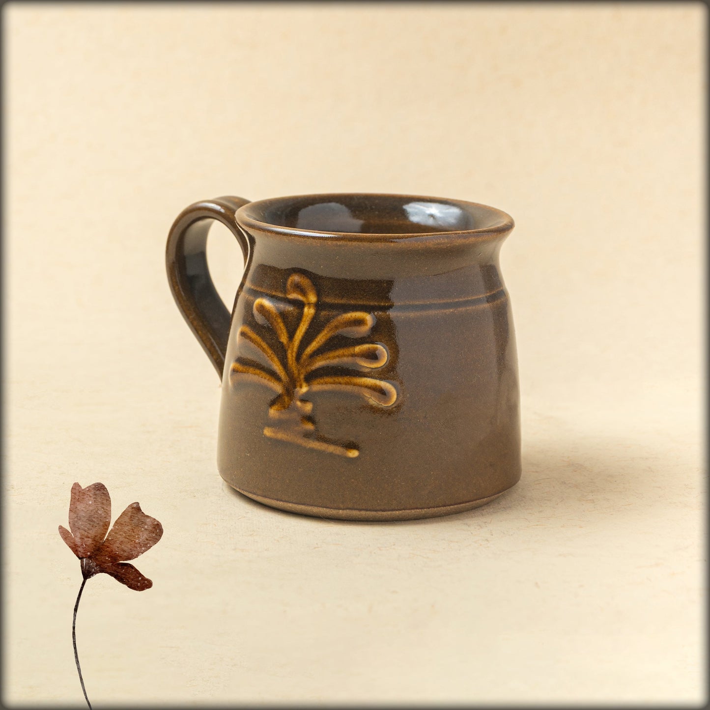 aura light grey tea mug