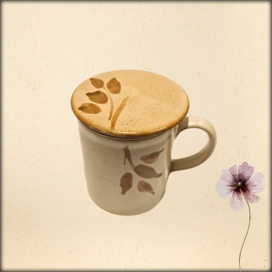 aura ceramic tea cup with infuser & lid | 300ml beige foliage mug