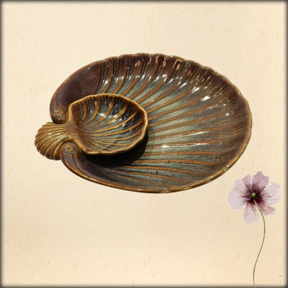vintage italian ceramic shell serving one piece scallop chip dip bowl
