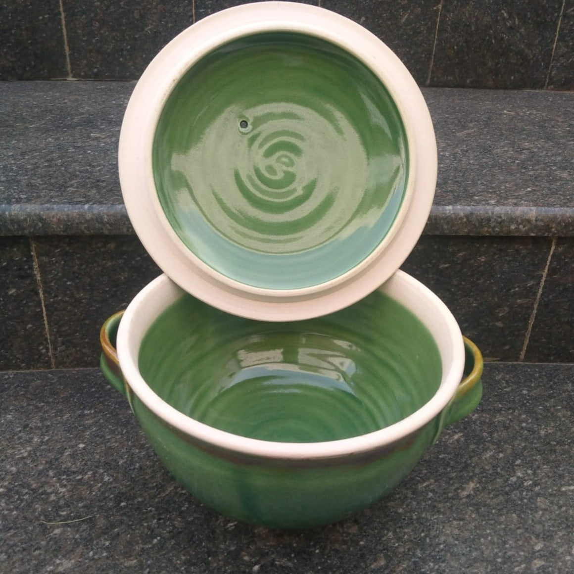 Light Green Handcrafted Ceramic Cassarole Bowl with a Lid