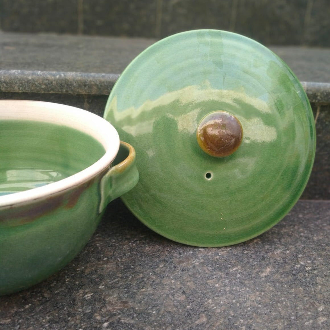 Light Green Handcrafted Ceramic Cassarole Bowl with a Lid