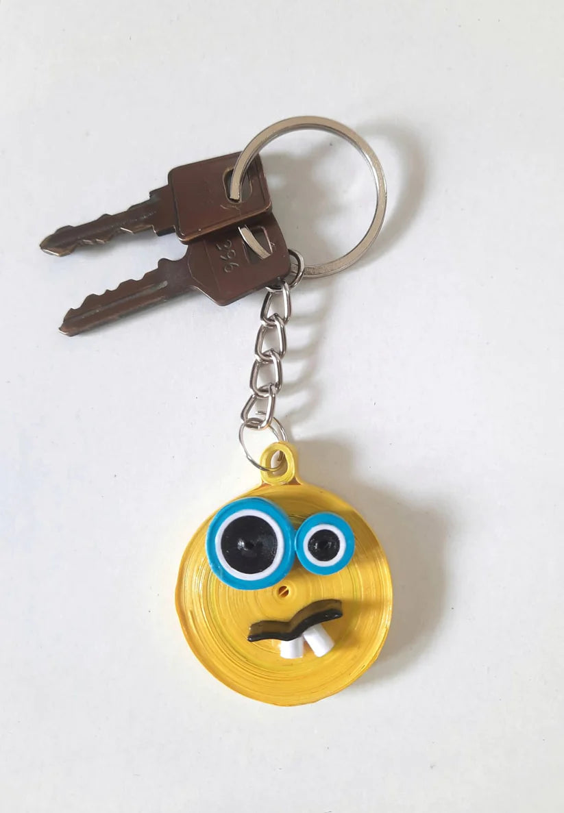 online-shopping-paper-quilled-cartoon-character-handcrafted-funny-face-keychain-accessorizing-bags-keys-by-aura-puducherry