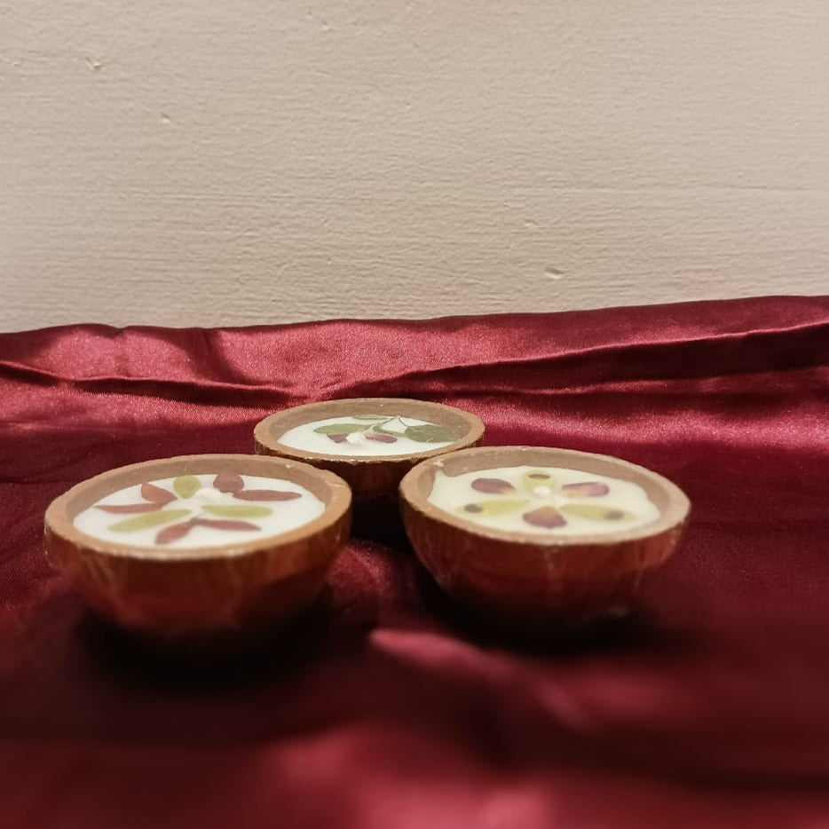 Festive Gift Tray Of Light And Fragrance