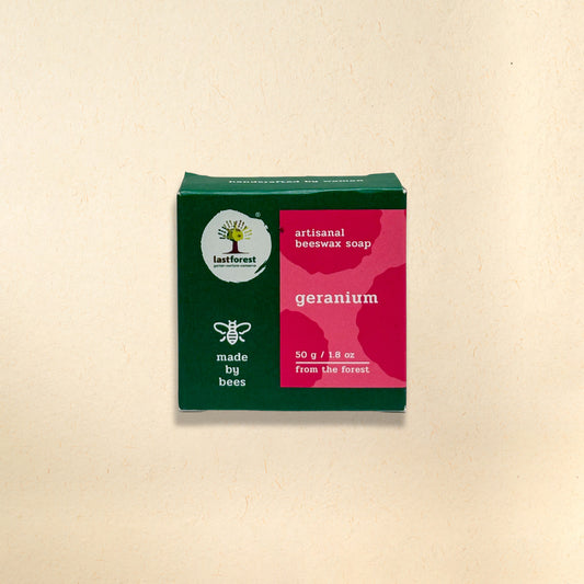 handmade natural geranium beewax soap for daily simple and skincare routines is available at aura boutique puducherry