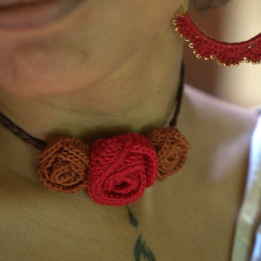 handmade floral choker jewelry custommade crochet red brown three rose gajra piece