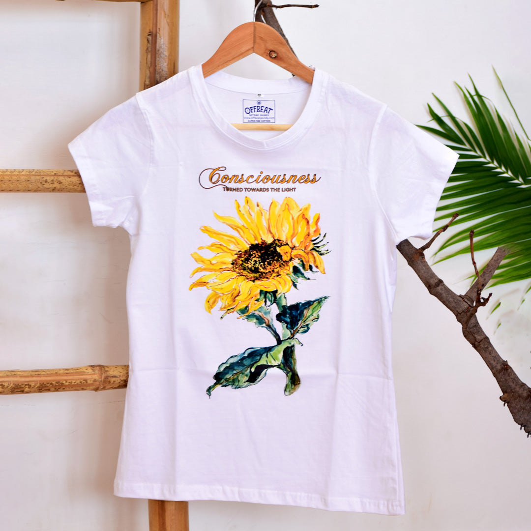 online-shopping-white-color-printed-t-shirt-for-women-round-neck-soft-in-aura-store-pondicherry