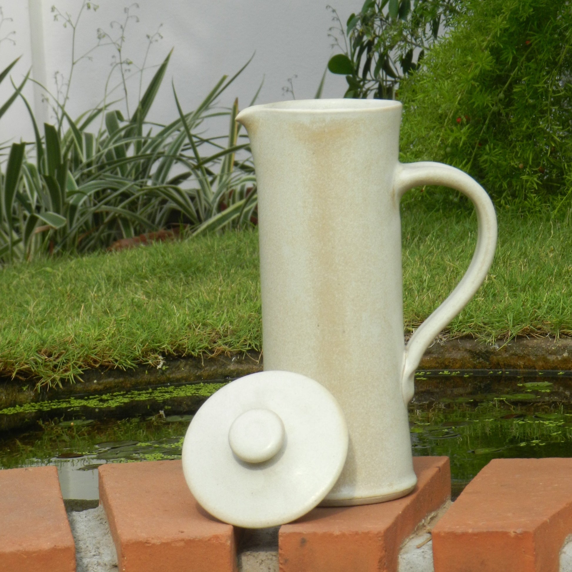 beautiful-traditional-handmade-water-jug-white-made-in-clay-which-is-good-for-your-health-and-your-love-one-in-aura-store-pondicherry