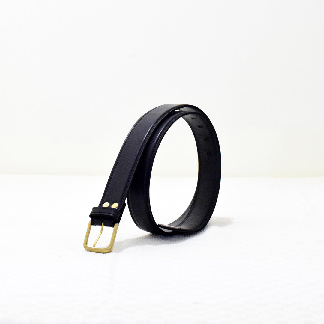 elegant-black-leather-belt-which-perfect-for-formal-wear-in-aura-store-pondicherry