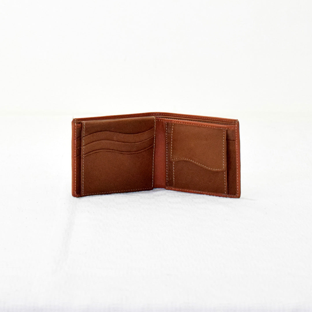 bifold-brown-leather-wallet-cotton-stylish-at-aura-pondicherry