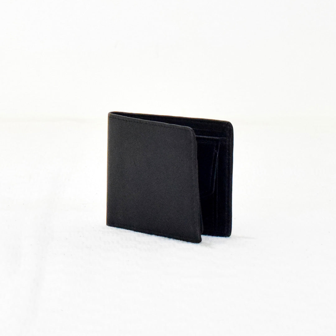 black-leather-wallet-eco-friendly-soft-elegant-cotton-in-aura-pondicherry