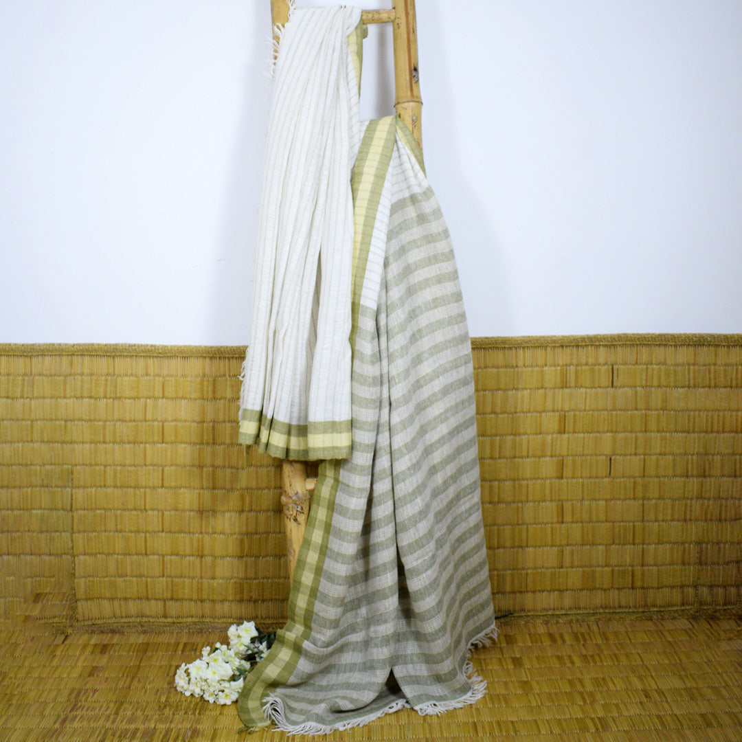 beautiful-elegant-linen-saree-which-is-perfect-for-marriage-birthday-part-marriage-function-white-color-in-aura-store-pondicherry