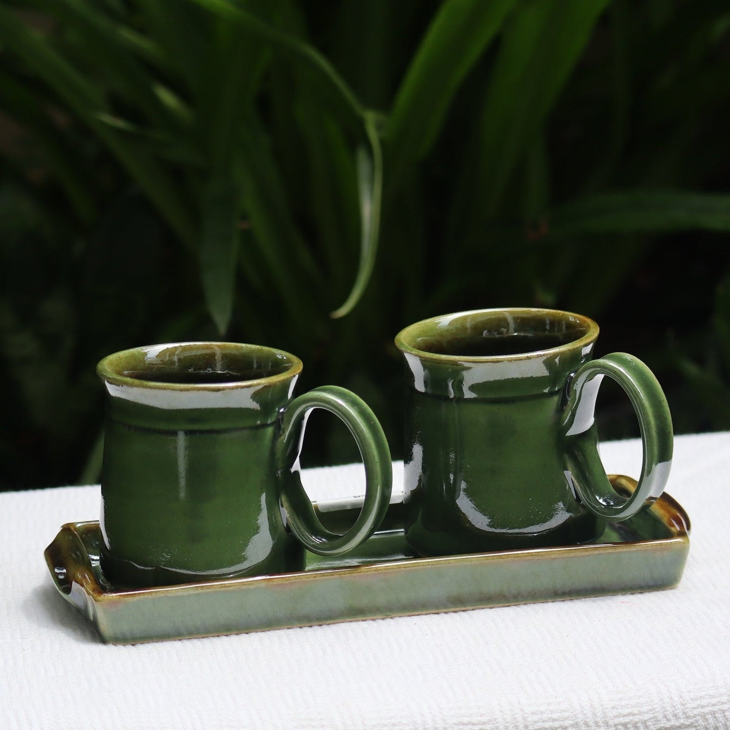 beautiful-elegant-cup-with-plate-which-is-best-for-serving-the-tea-or-coffee-to-your-love-one-in-aura-store-pondicherry